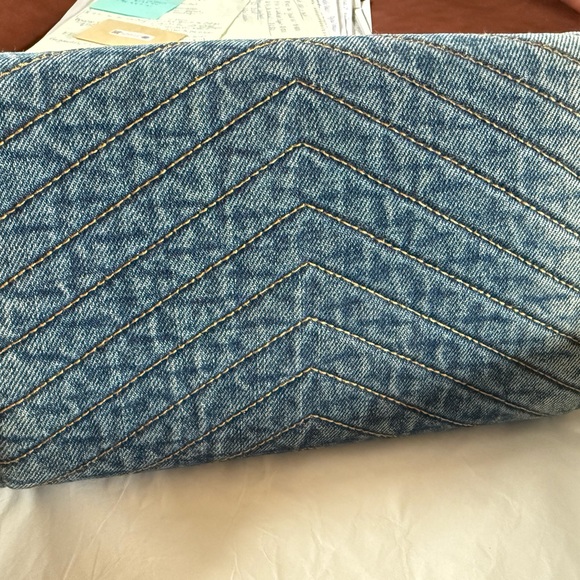 Yves Saint Laurent Blue Denim Wallet on Chain - Picture 2 of 10